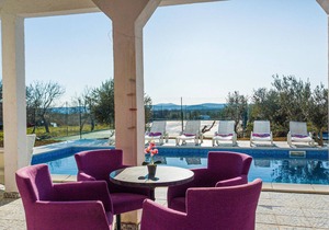 Cozy home in Cista Velika with WiFi