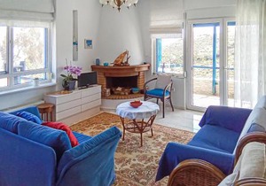 Cozy Home In Keratea With Wifi