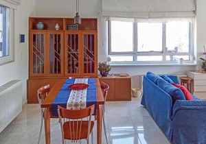 Cozy Home In Keratea With Wifi