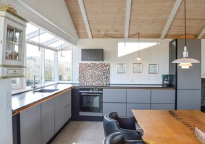 Cozy home in Ringkøbing with sauna