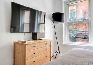 Cozy North End 1BR steps from Harborwalk by Blueground