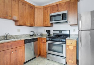 Cozy North End 2BR steps from Harborwalk by Blueground