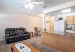 Cozy Oak Shores Unit 115 in Biloxi - Perfect for a Nice Getaway!