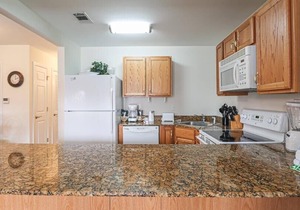 Cozy Oak Shores Unit 115 in Biloxi - Perfect for a Nice Getaway!