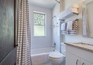 COZY OLD NORTHEAST/DOWNTOWN APARTMENT: CLOSE TO EVERYTHING