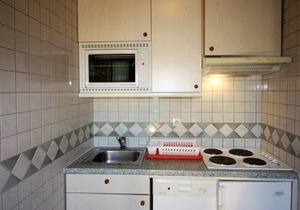 Cozy Studio, Direct Slope Access, Balcony, Sleeps 4