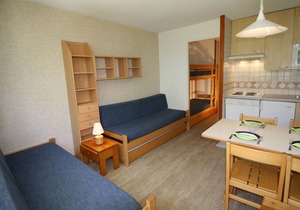 Cozy Studio for 4 with Mountain View, Near Ski Lifts and Shops