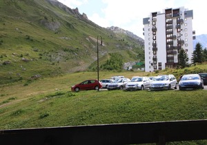 Cozy Studio in Tignes with South-Facing Balcony, 150m from Slopes