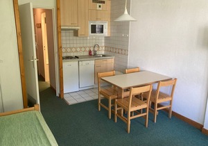 Cozy Studios in Tignes - Ideal for Families and Friends, Close to Ski Lifts and Shops