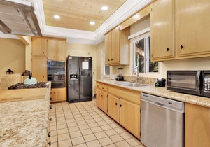 Cozy Up To Summit Retreat at Big Bear Lake