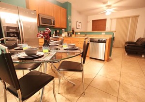 Crestwynd 1 - 3 Bed 3 Baths Townhome