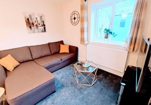 Crystal Suite 2 is located and very short walk to the Fish Quay and the Marina.