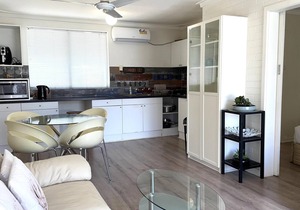 Cute and affordable park side accommodation