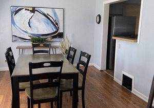 Cute House close to Notre Dame Stadium!