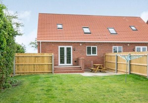 Dawson Park 10 - Uk12669