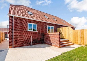 Dawson Park 2 - Uk12661