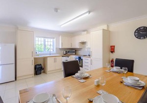 Dawson Park 2 - Uk12661