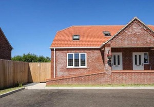 Dawson Park 3 - Uk12662