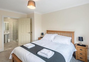 Dawson Park 7 - Uk12666