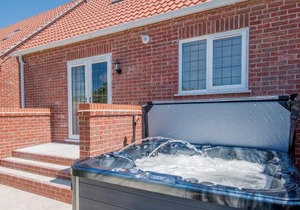 Dawson Park 8 - Uk12667