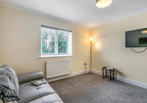 Dawson Park 9 - Uk12668