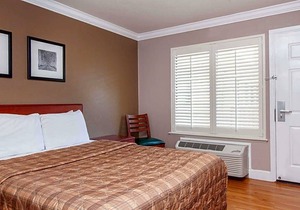 Days Inn by Wyndham San Francisco S/Oyster Point Airport