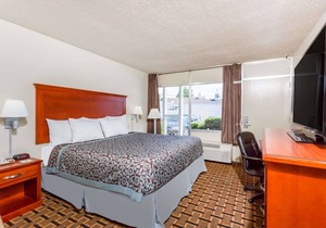Days Inn by Wyndham Charlottesville/University Area