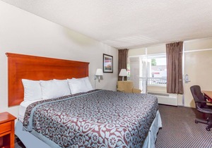 Days Inn by Wyndham Charlottesville/University Area