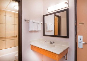 Days Inn by Wyndham Mason City