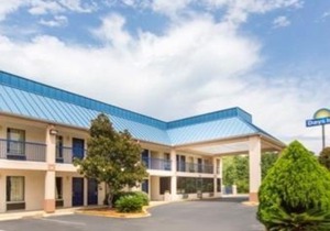 Days Inn by Wyndham Ocean Springs