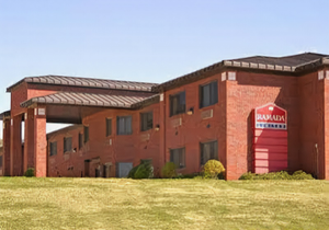 Days Inn by Wyndham Phenix City Near Fort Benning
