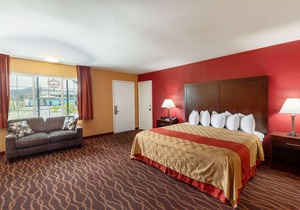 Days Inn by Wyndham Roseburg
