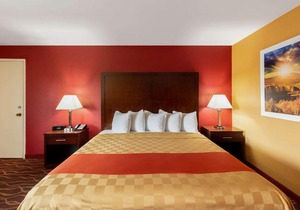 Days Inn by Wyndham Roseburg