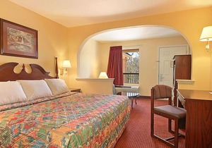 Days Inn by Wyndham Ocean Springs