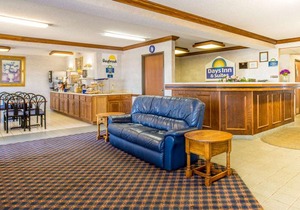 Days Inn by Wyndham Pontoon Beach