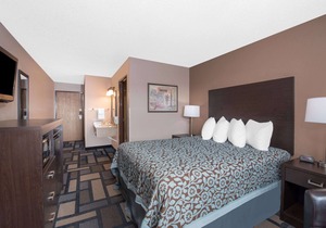 Days Inn by Wyndham Watertown