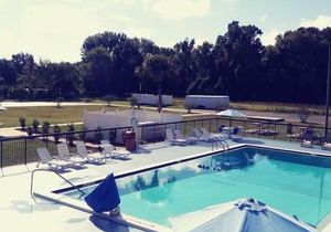 Days Inn by Wyndham Wildwood I-75