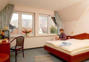 Hotel ∙ Single room, shower or bath, toilet