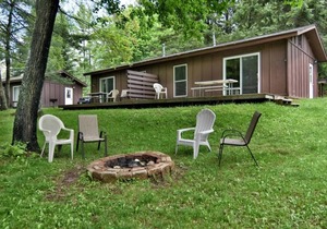 Deer Trail Resort Lakeside 4 on Lake Delta