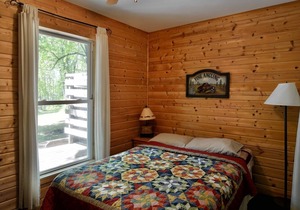 Deer Trail Resort Lakeside 8 | 2 Bed, 1 Bath