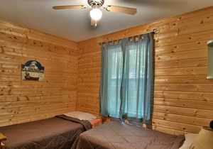Deer Trail Resort Lakeside 8 | 2 Bed, 1 Bath