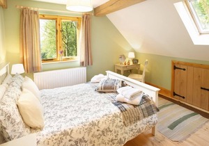 Deerpark Lodge sleeps six people and is perfect for a quiet getaway. Dog-friendly.