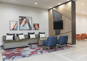 Delta Hotels by Marriott Grand Rapids Airport