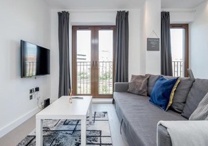 Deluxe 1 Bedroom St Albans Apartment - Free Wifi