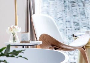 Deluxe Room with Moutian View