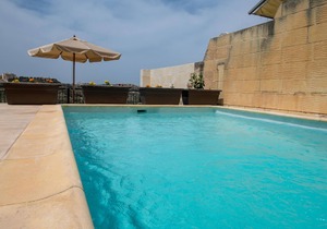 Deluxe room with Valley & Pool View