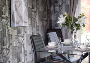 Dickens House Close 15min from Gatwick