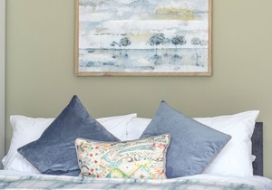 Dickens suite close 15min from Gatwick