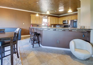 Dickinson Home w/PatioGrill - Galveston