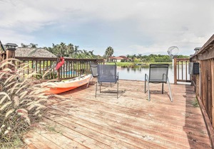 Dickinson Home w/Patio+Grill - Near Galveston